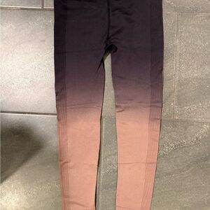 Dip Dye black, purple, peach legging size S